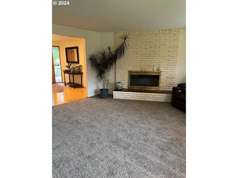 1371 Roundup Drive Eugene OR 97401