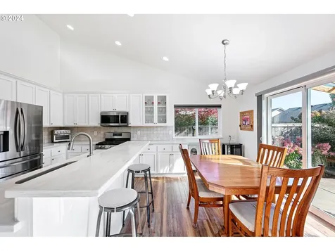 4021 Cherokee Drive Springfield OR 97478