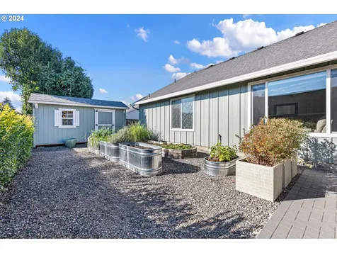 4021 Cherokee Drive Springfield OR 97478