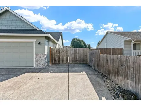 4021 Cherokee Drive Springfield OR 97478