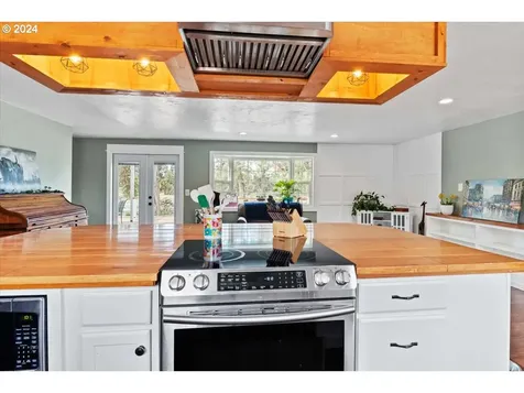 22835 Rodeo Court Bend OR 97701