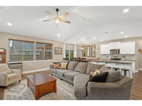 1341 NE Raymond Lane Estacada OR 97023