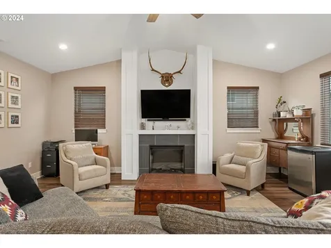1341 NE Raymond Lane Estacada OR 97023