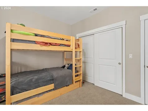 1341 NE Raymond Lane Estacada OR 97023