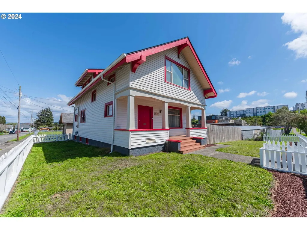 604 S 9th Street Coos Bay OR 97420
