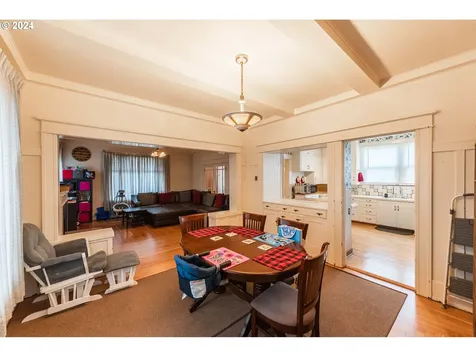604 S 9th Street Coos Bay OR 97420