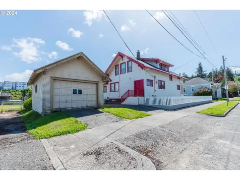604 S 9th Street Coos Bay OR 97420