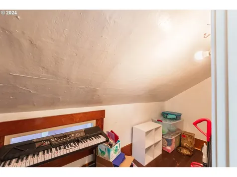 604 S 9th Street Coos Bay OR 97420