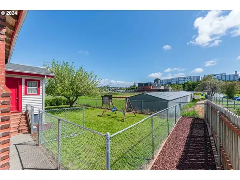 604 S 9th Street Coos Bay OR 97420