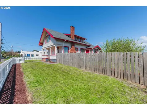 604 S 9th Street Coos Bay OR 97420