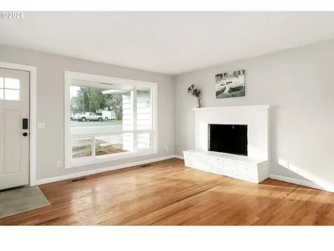 1135 E Main Street Hillsboro OR 97123