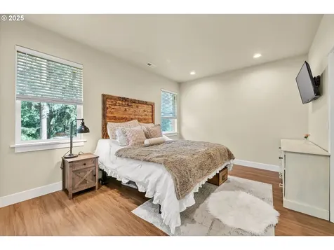 24701 Nottingham Street Veneta OR 97487