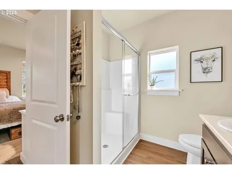 24701 Nottingham Street Veneta OR 97487