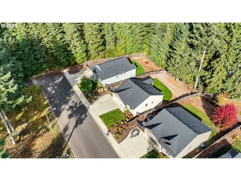 24701 Nottingham Street Veneta OR 97487