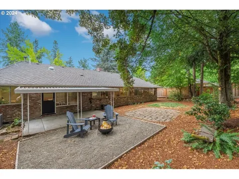 14570 SW Village Lane Beaverton OR 97007