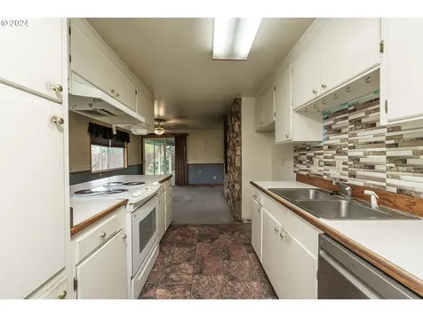 7913 NE 27th Street Vancouver WA 98662