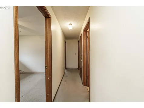 7913 NE 27th Street Vancouver WA 98662