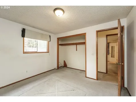 7913 NE 27th Street Vancouver WA 98662