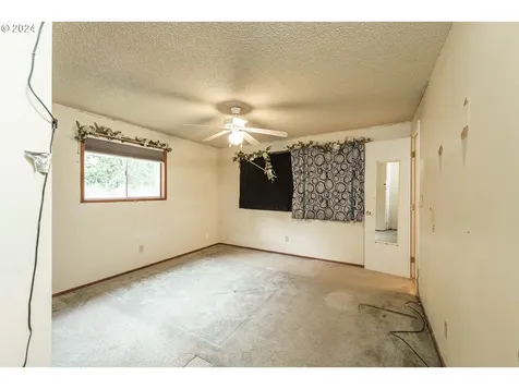 7913 NE 27th Street Vancouver WA 98662