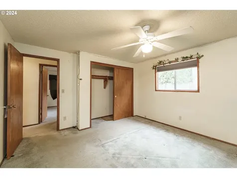 7913 NE 27th Street Vancouver WA 98662