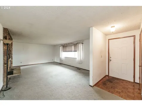 7913 NE 27th Street Vancouver WA 98662