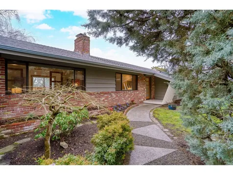 6300 Sw Luradel Street Portland OR 97219