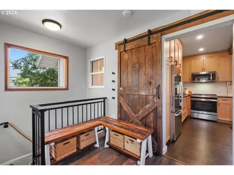 5227 N Yale Street Portland OR 97203