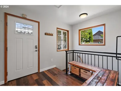 5227 N Yale Street Portland OR 97203