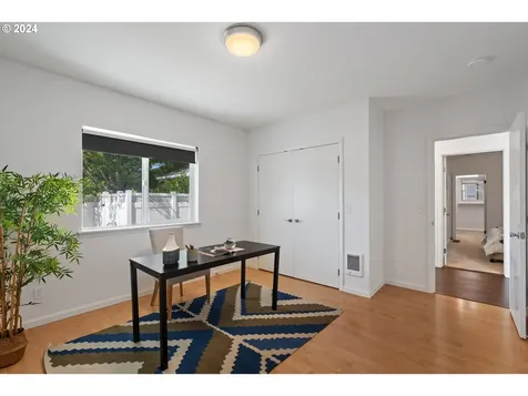 5227 N Yale Street Portland OR 97203