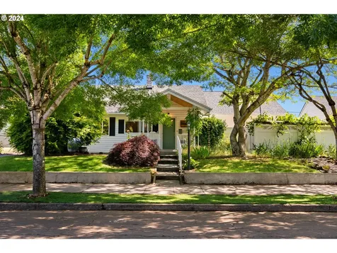5227 N Yale Street Portland OR 97203