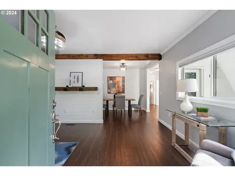 5227 N Yale Street Portland OR 97203