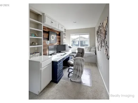 3781 SE Mckenzie Avenue Hillsboro OR 97123