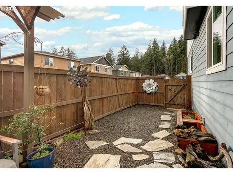 3781 SE Mckenzie Avenue Hillsboro OR 97123