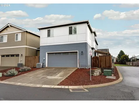 3781 SE Mckenzie Avenue Hillsboro OR 97123