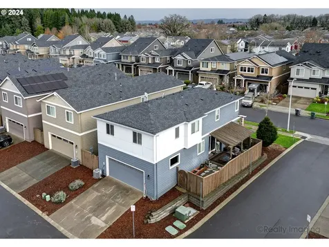 3781 SE Mckenzie Avenue Hillsboro OR 97123