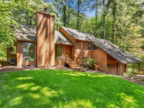 9943 Se Nancy Court Happy Valley OR 97086