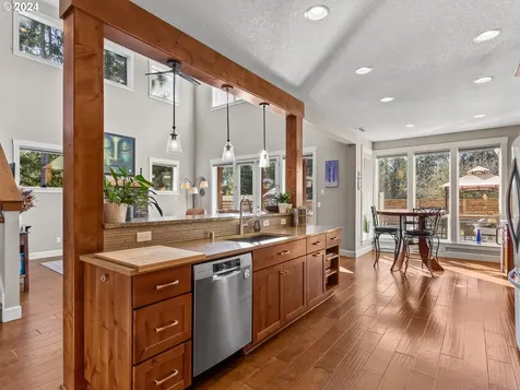 15315 Nw 21st Avenue Vancouver WA 98685