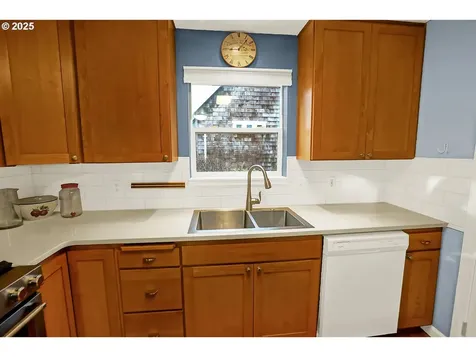 296 Bella Beach Drive Depoe Bay OR 97341