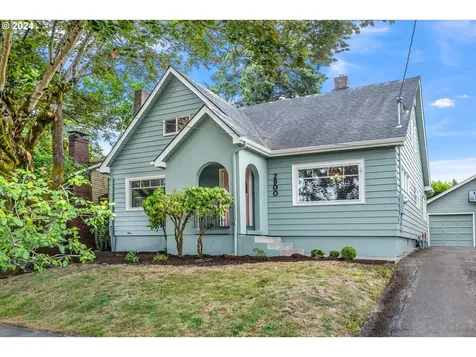 2900 Ne Knott Street Portland OR 97212