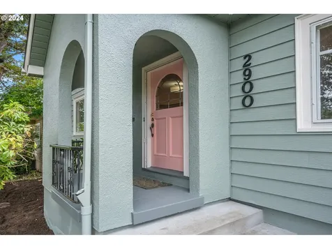 2900 Ne Knott Street Portland OR 97212