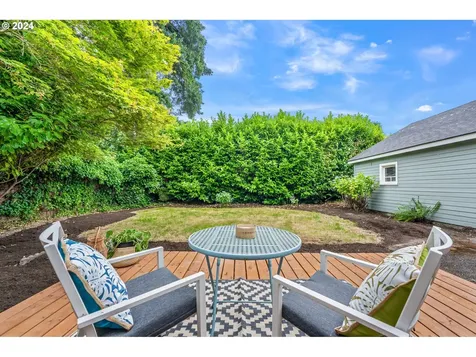 2900 Ne Knott Street Portland OR 97212