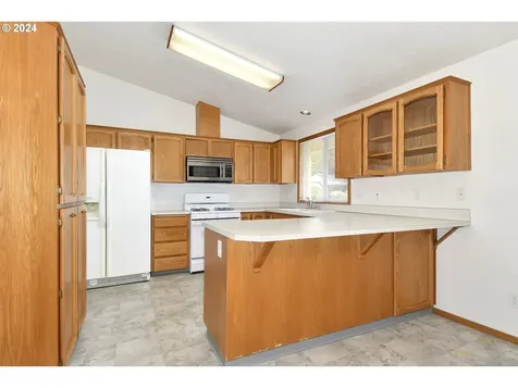 930 Haley Court Oregon City OR 97045