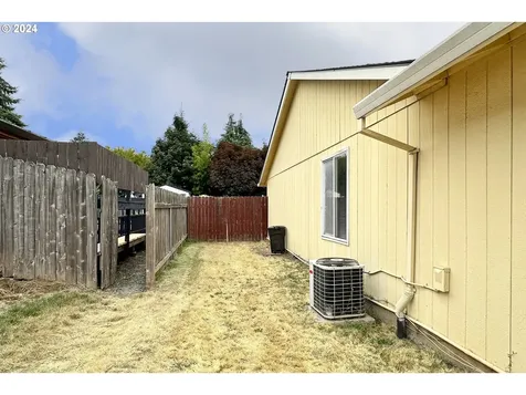 930 Haley Court Oregon City OR 97045