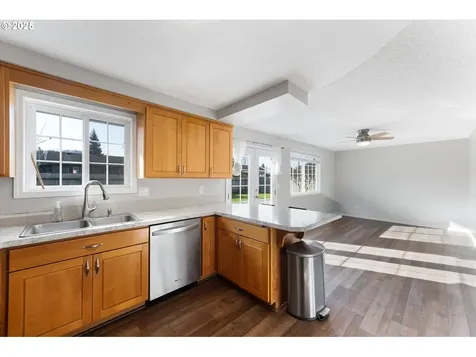 4421 Olympia Way Longview WA 98632
