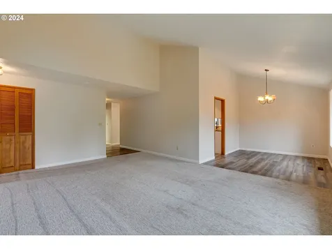 11860 Sw Wagonwheel Court Beaverton OR 97008
