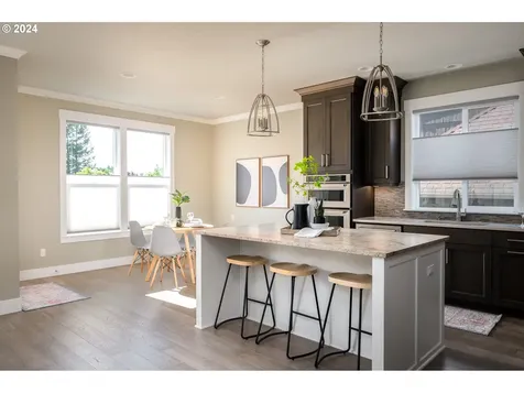 5561 Ne 36th Avenue Portland OR 97211