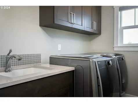 5561 Ne 36th Avenue Portland OR 97211