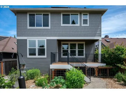 5561 Ne 36th Avenue Portland OR 97211