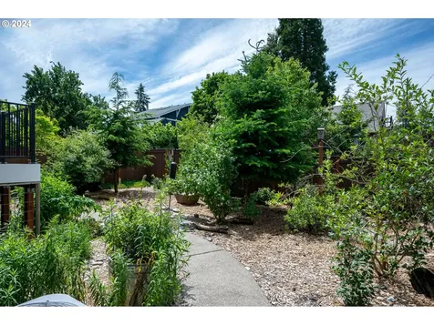 5561 Ne 36th Avenue Portland OR 97211