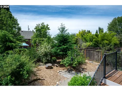 5561 Ne 36th Avenue Portland OR 97211